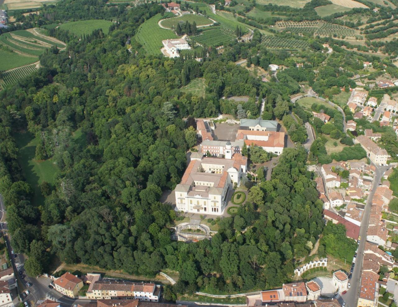 Il Convento Di Villa San Fermo ロニーゴ エクステリア 写真